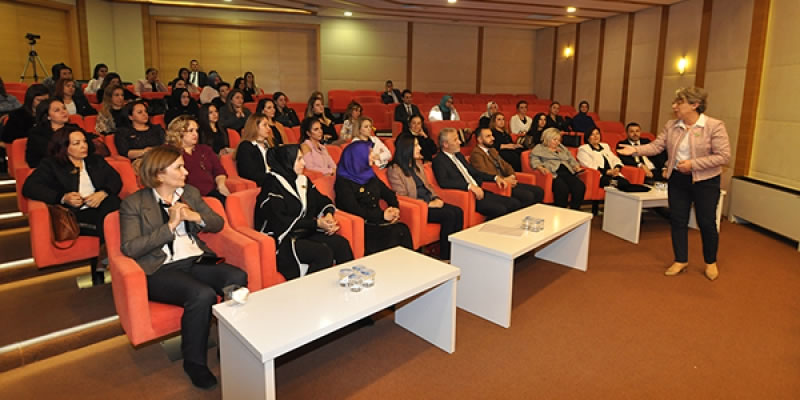 KADININ MAZERETİ YOK